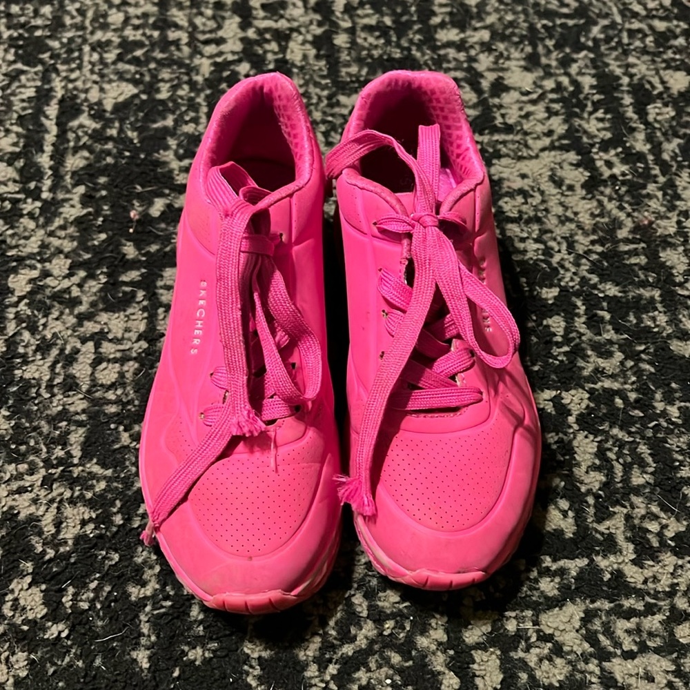 Little girls, sketchers sneakers, size 3 pink moderately worn